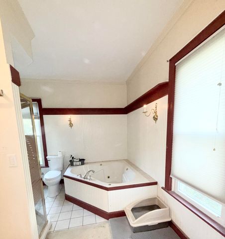 303 E Porter Avenue, Chesterton, IN 46304