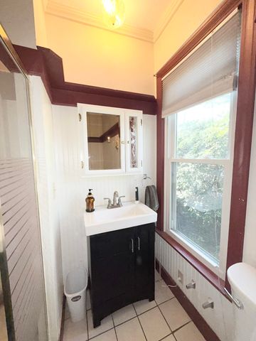 303 E Porter Avenue, Chesterton, IN 46304