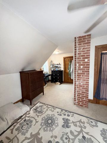 303 E Porter Avenue, Chesterton, IN 46304