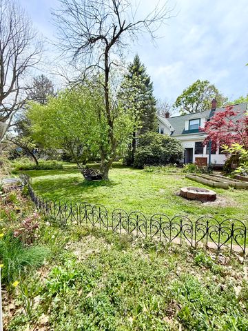 303 E Porter Avenue, Chesterton, IN 46304