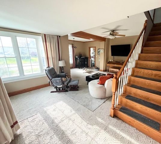 303 E Porter Avenue, Chesterton, IN 46304