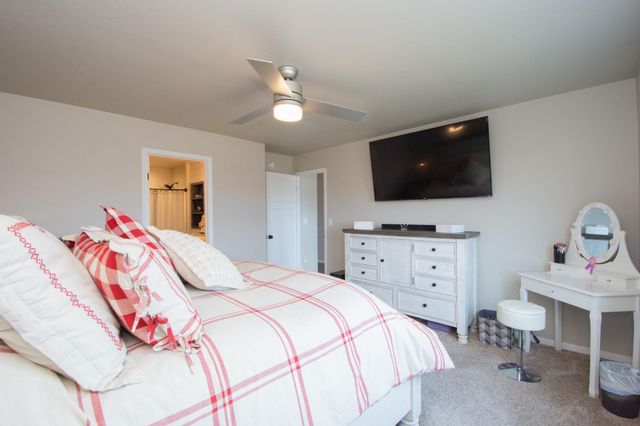 1142 Albert Court W, West Fargo, ND 58078