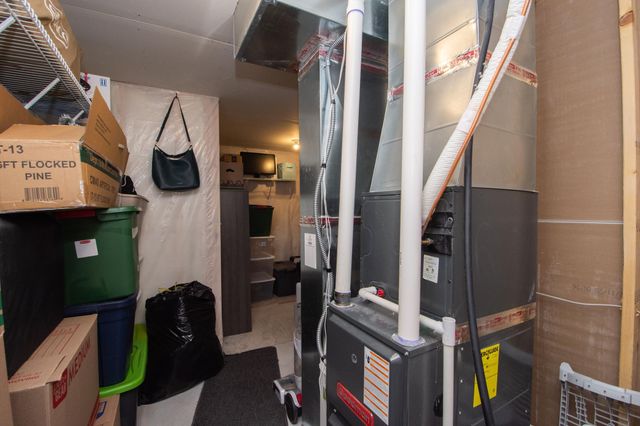 1142 Albert Court W, West Fargo, ND 58078