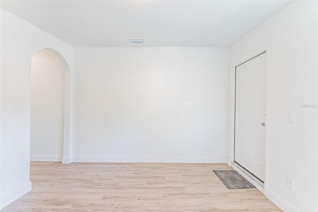 1305 E OSBORNE AVENUE, Tampa, FL 33603