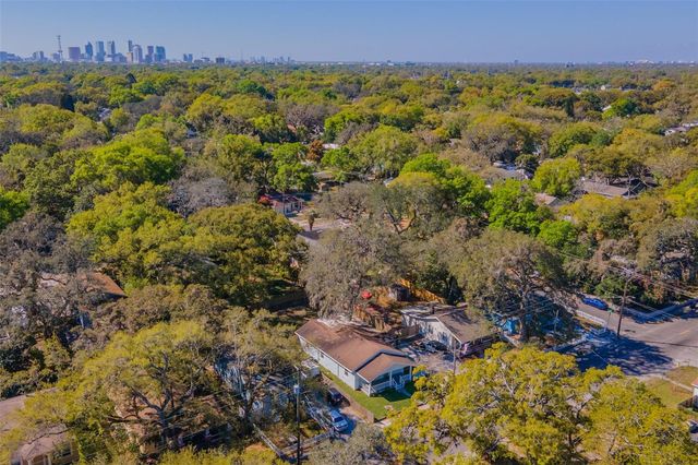 1305 E OSBORNE AVENUE, Tampa, FL 33603