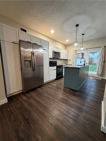 21 Bradbury St, South Union Twp, PA 15401