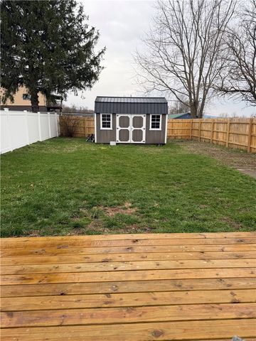 21 Bradbury St, South Union Twp, PA 15401