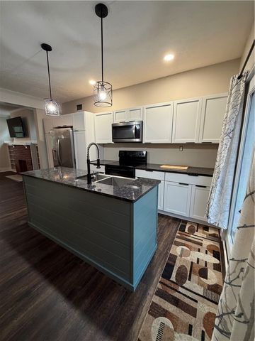 21 Bradbury St, South Union Twp, PA 15401