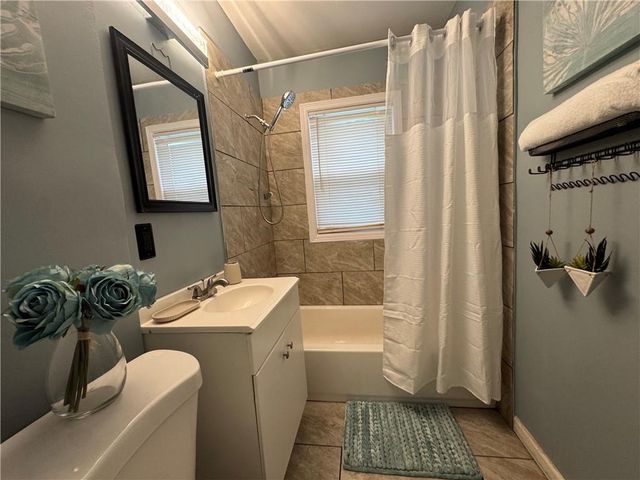 5987 Paseo Boulevard, Kansas City, MO 64110