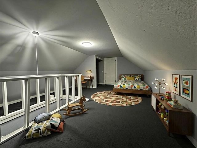 5987 Paseo Boulevard, Kansas City, MO 64110