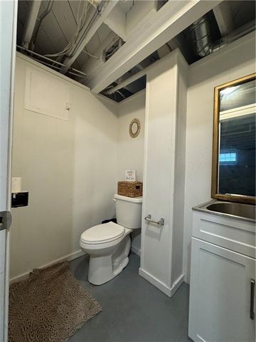 5987 Paseo Boulevard, Kansas City, MO 64110