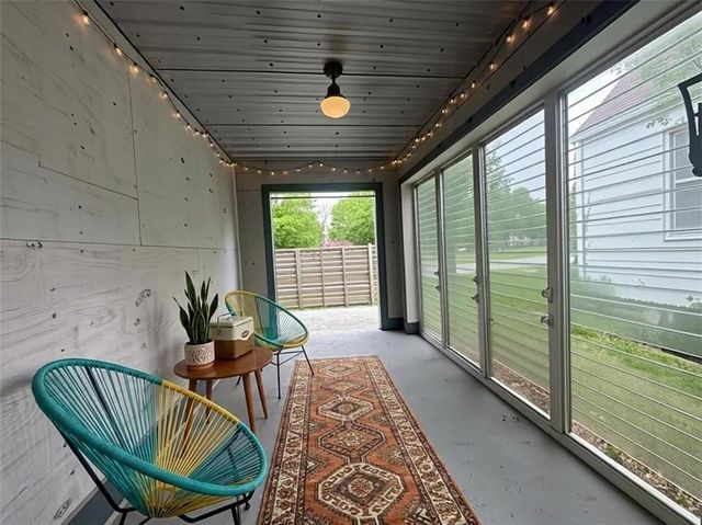 5987 Paseo Boulevard, Kansas City, MO 64110