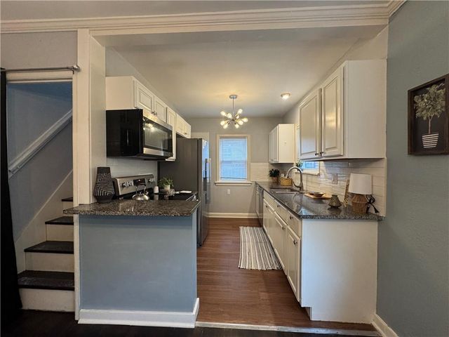 5987 Paseo Boulevard, Kansas City, MO 64110