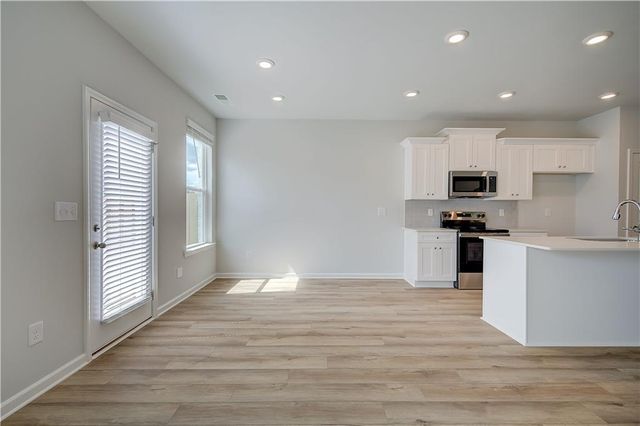 372 Heavenly Hollow Place, Mcdonough, GA 30253