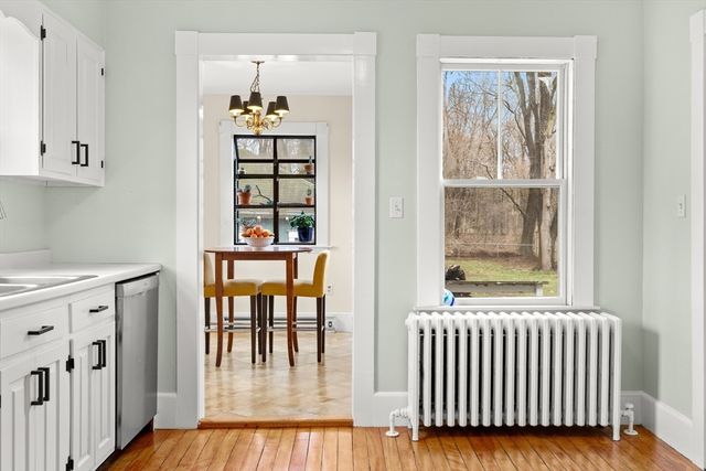 20 Perkins St, Wenham, MA 01984