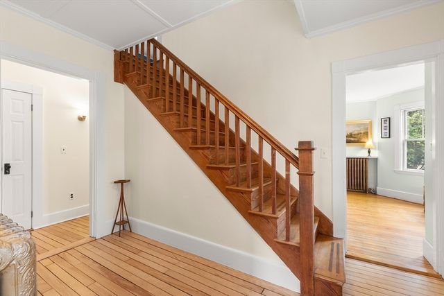 20 Perkins St, Wenham, MA 01984