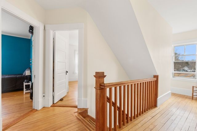 20 Perkins St, Wenham, MA 01984