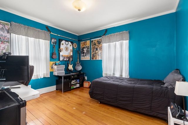 20 Perkins St, Wenham, MA 01984