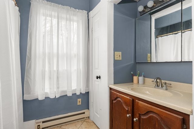 20 Perkins St, Wenham, MA 01984