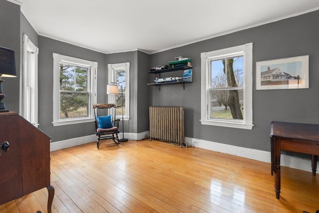 20 Perkins St, Wenham, MA 01984