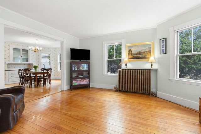 20 Perkins St, Wenham, MA 01984