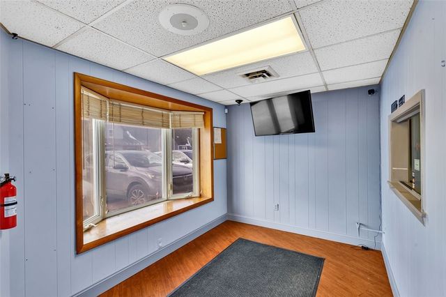 5600 Brownsville Rd, Baldwin Boro, PA 15236