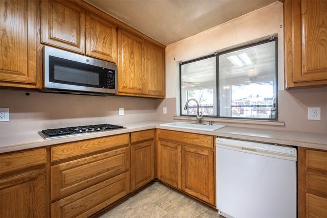 2004 Boca Vista Drive, Granbury, TX 76048