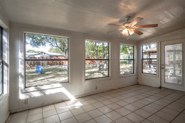 2004 Boca Vista Drive, Granbury, TX 76048