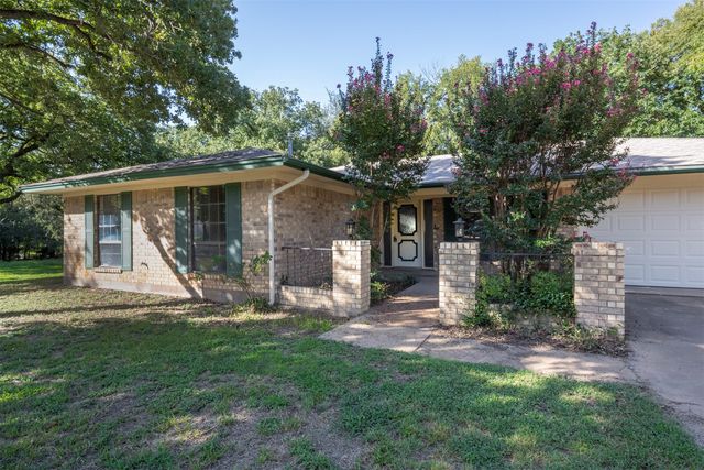 2004 Boca Vista Drive, Granbury, TX 76048