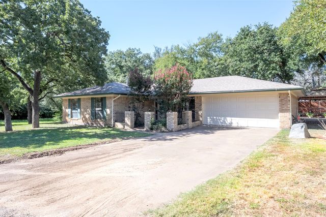 2004 Boca Vista Drive, Granbury, TX 76048
