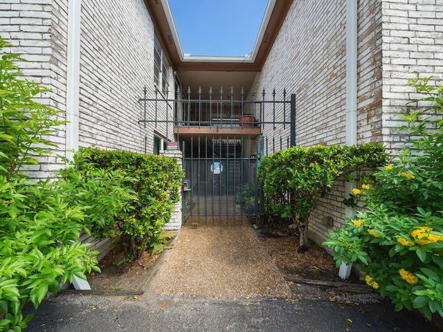 421 Emerson Street 1, Houston, TX 77006