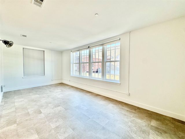 2102 Mechanic Street 206, Galveston, TX 77550