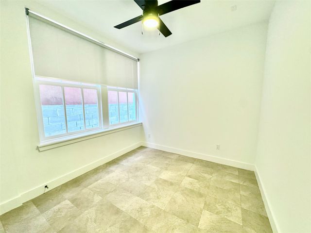 2102 Mechanic Street 206, Galveston, TX 77550