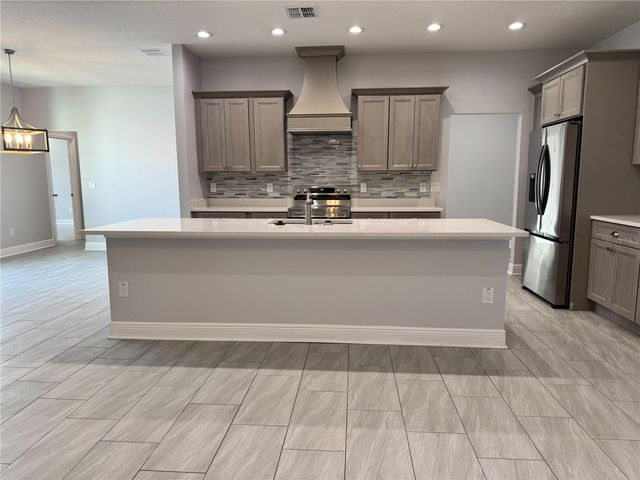 37533 TERI COURT, Dade City, FL 33525