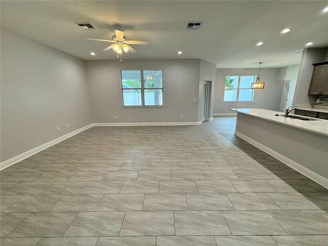37533 TERI COURT, Dade City, FL 33525