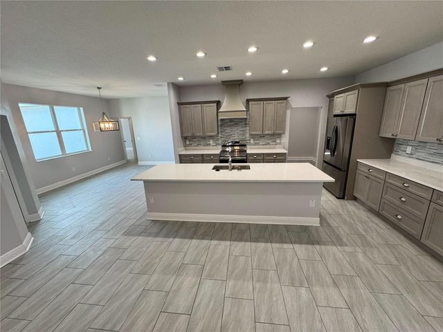 37533 TERI COURT, Dade City, FL 33525