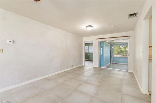 1114 Lorraine CT, Cape Coral, FL 33904
