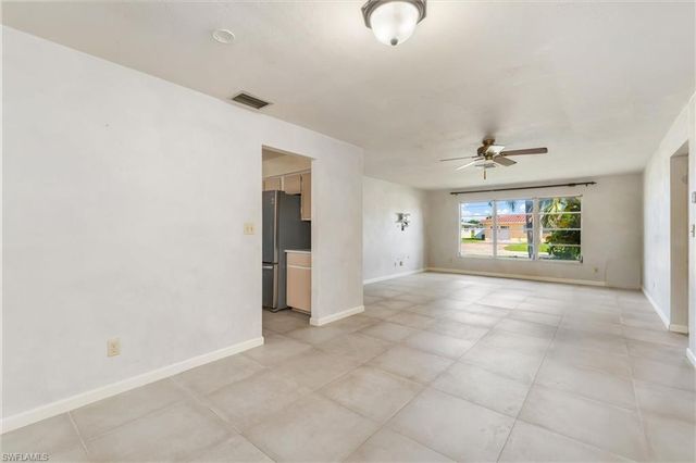1114 Lorraine CT, Cape Coral, FL 33904