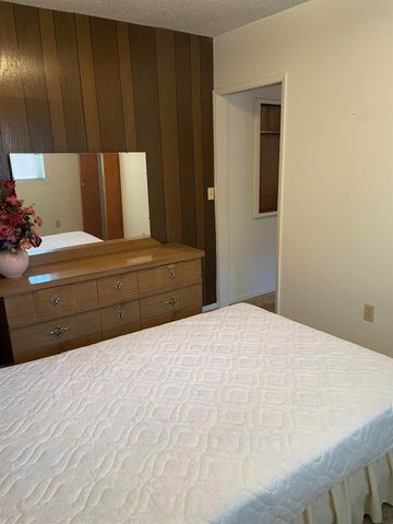 1506 Mitchell, Escalon, CA 95320