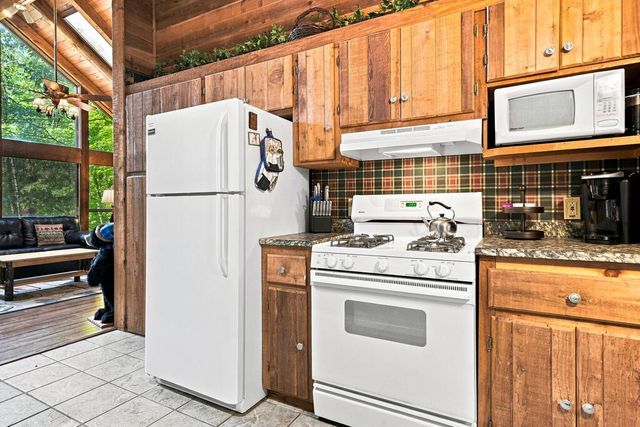 219 Nantahala Pass Road, Blue Ridge, GA 30513