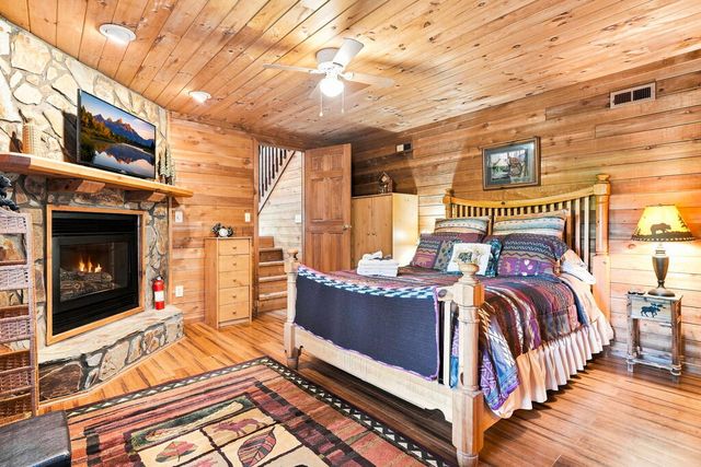 219 Nantahala Pass Road, Blue Ridge, GA 30513
