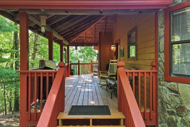 219 Nantahala Pass Road, Blue Ridge, GA 30513