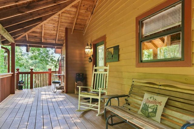219 Nantahala Pass Road, Blue Ridge, GA 30513