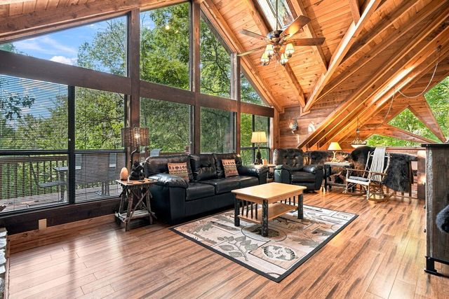219 Nantahala Pass Road, Blue Ridge, GA 30513