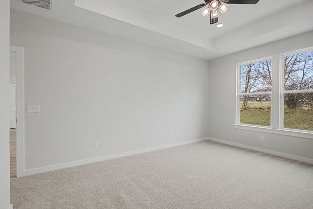 328 Black Bear Dr, Mount Pleasant, TN 38474