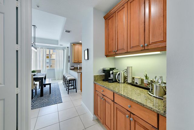 2570 Gardens Parkway, Palm Beach Gardens, FL 33410