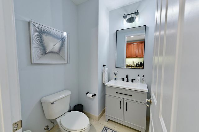 2570 Gardens Parkway, Palm Beach Gardens, FL 33410