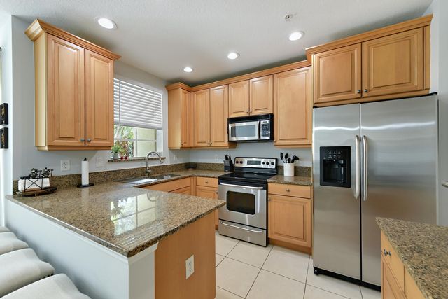 2570 Gardens Parkway, Palm Beach Gardens, FL 33410
