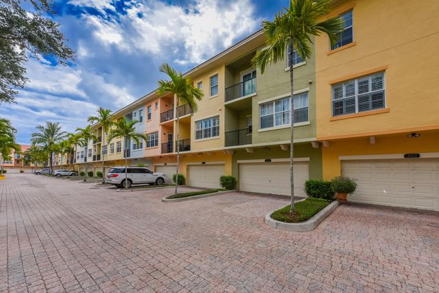 2570 Gardens Parkway, Palm Beach Gardens, FL 33410