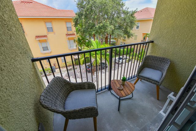 2570 Gardens Parkway, Palm Beach Gardens, FL 33410